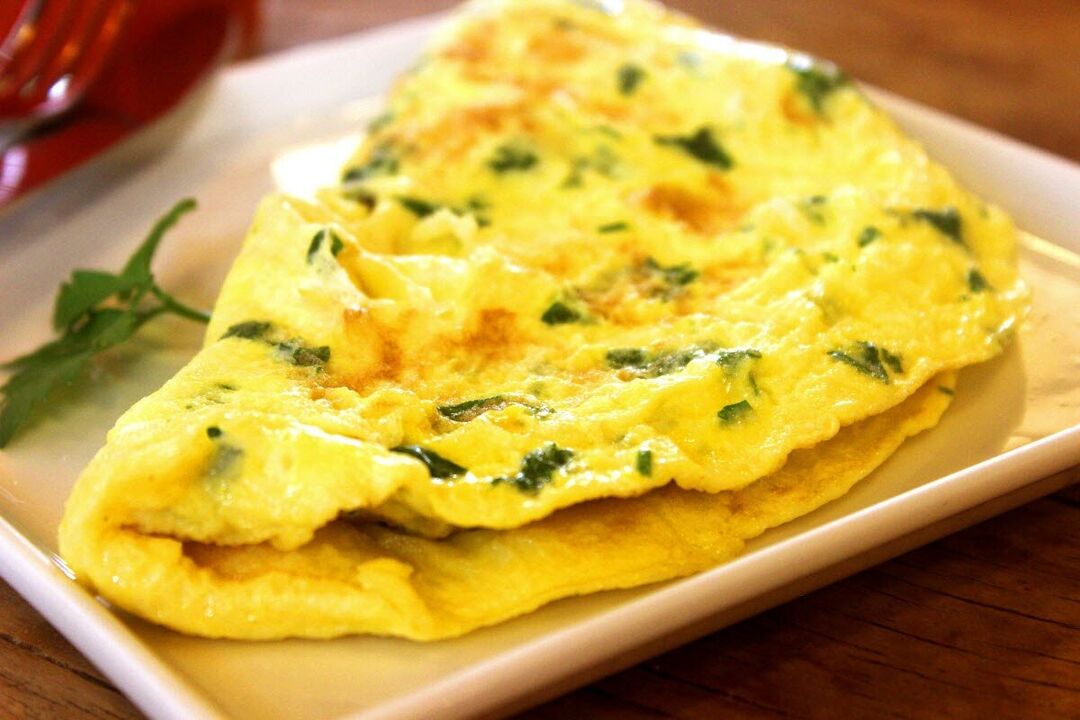 La tortilla es un plato dietético de huevos aprobado para pacientes con pancreatitis. 